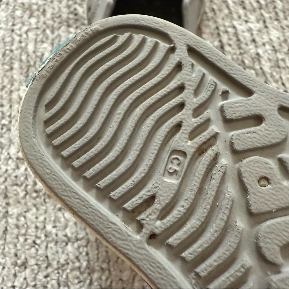 Native Kids Jefferson Slip-On Shoes‎ Gray Rubber Sneakers C5